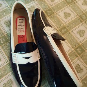 Women's shoes